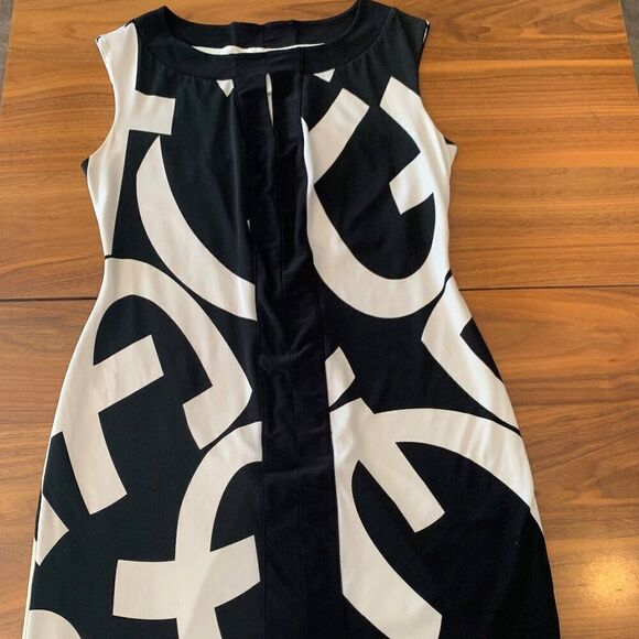 Dress, Joseph Ribkoff, EUC, jersey knit, Sz 12, sleeveless sheath, lined - Picture 2 of 16